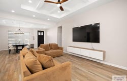 527 HUNTER DR., ALAMO, TX 78516