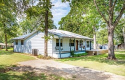2103 Wildwood Way, Tool, TX 75143