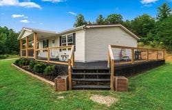 477 Banks Branch Road, Campton, KY 41301