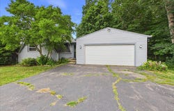 1636 Larchmont Road, DAVIS, IL 61019