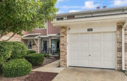 1232 Reading Court, Wheaton, IL 60189