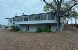 285 W 4th, St. Johns, AZ 85936