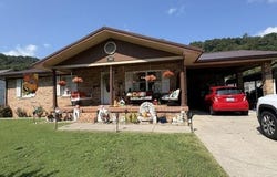 401 Ky Rt. 1107, Van Lear, KY 41265