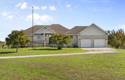 6419 Wexford Lane, Springfield, MO 65803
