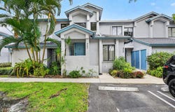 907 Harbour Pointe Way, Greenacres, FL 33413