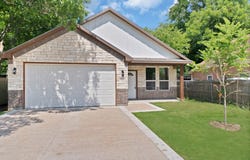 1112 Trinity Street, Cleburne, TX 76031