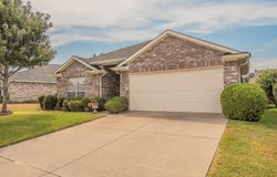 6833 Bluff View Drive, Watauga, TX 76137