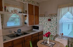 1038 E Marengo Avenue, Flint, MI 48505