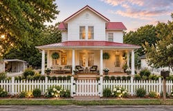192 N Buckingham Ave, West Van Lear, KY 41268