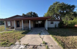218 Graham Road, Kenedy, TX 78119