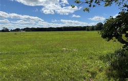 W Fellin Drive, Mount Olive, IL 62069