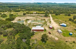 179 Pvt Rd 3830, Utopia, TX 78884