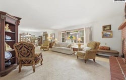 608 W 8th St, Newton, KS 67114