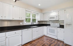 700 Hampton Circle, Aurora, OH 44202