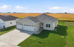 4288 Pine Parkway S, Fargo, ND 58104