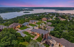 295 Split Rock Drive, Hollister, MO 65672