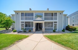 822 W Barrington Circle, Jackson, MI 49203