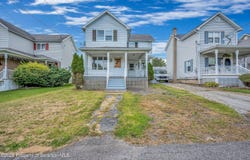 213 Ash Boulevard, Vandling, PA 18421