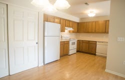 4887 Easy St, Hartland, WI 53029