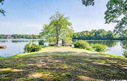 330 Lynch Point Rd., Macon, NC 27551