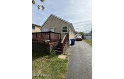 124 Burlington Avenue, Leonardo, NJ 07737