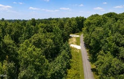 1124 Lick Creek Boat Dock Loop, Parsons, TN 38363