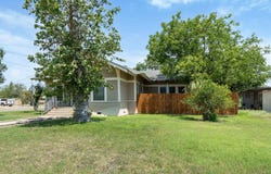 300 E 11th, Del Rio, TX 78840-3620