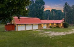 12152 CO RD 442, Rapid River, MI 49878