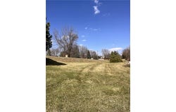 4113 Hidden Valley Drive, St Joseph, MO 64506