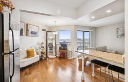 78 10th Street E, Saint Paul, MN 55101
