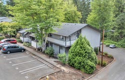 29700 SW COURTSIDE Dr, Wilsonville, OR 97070