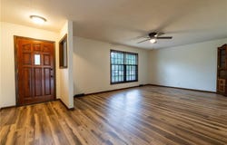 2109 N Leonard Road, St Joseph, MO 64506