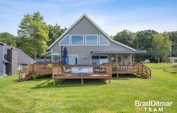 8453 Hidden Trail, Orleans, MI 48865