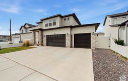 826 W WALNUT BARK Ln, Mapleton, UT 84664