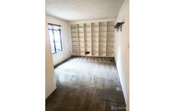 120 Park Gate Drive, Edison, NJ 08820
