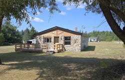 9980 N Old 27, Vanderbilt, MI 49795