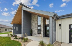 4012 Keagles Crossing, Cedar Falls, IA 50613