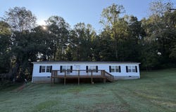 206 Benifield Drive, Lavonia, GA 30553
