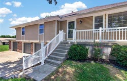 10508 E 241st Ter, Peculiar, MO 64078