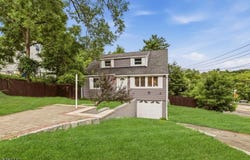 1 Lorelei Rd, West Orange Twp., NJ 07052-1810