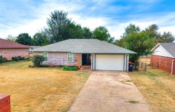 20040 Timberidge Road, Harrah, OK 73045