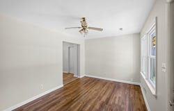 2120 N Fort Avenue, Springfield, MO 65803