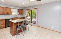3841 92nd Drive, Urbandale, IA 50322