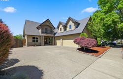 454 SALTY Way, Eugene, OR 97404