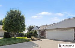 11736 Ruggles Circle, Omaha, NE 68164