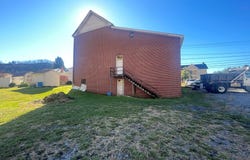 201 Old Kentucky Tpke, Cedar Bluff, VA 24609