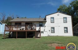 3213 SW Kent ST, Topeka, KS 66614