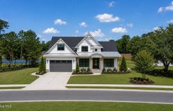 322 E Wayfinder Lane, Hampstead, NC 28443