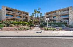 1630 La Reina Way, Palm Springs, CA 92264