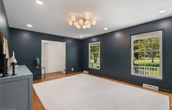 7566 Wake Robin Drive, Hudson, OH 44236